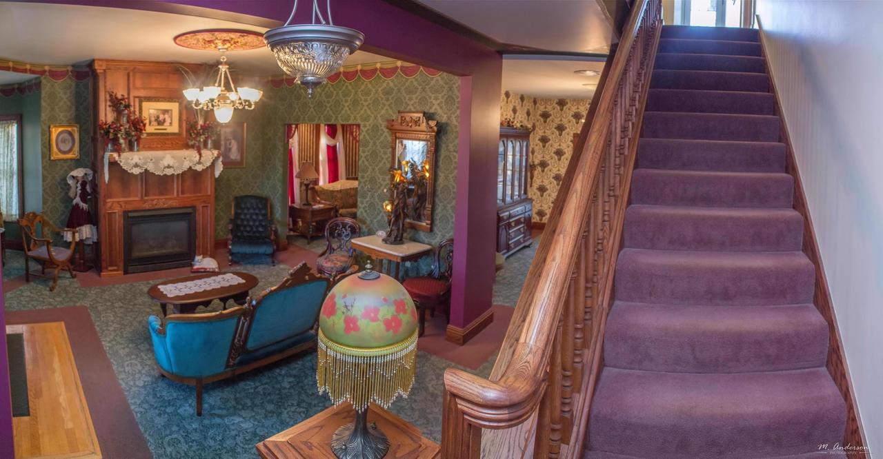 Bed and Breakfast Rosberg House Lindsborg Экстерьер фото